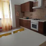 Appartement Fronte Porto 2 *